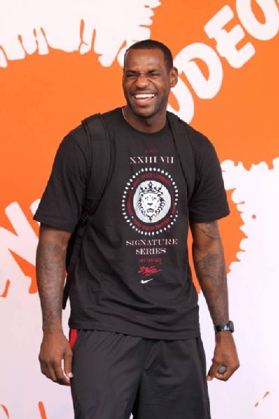 在于篮板 在于篮板