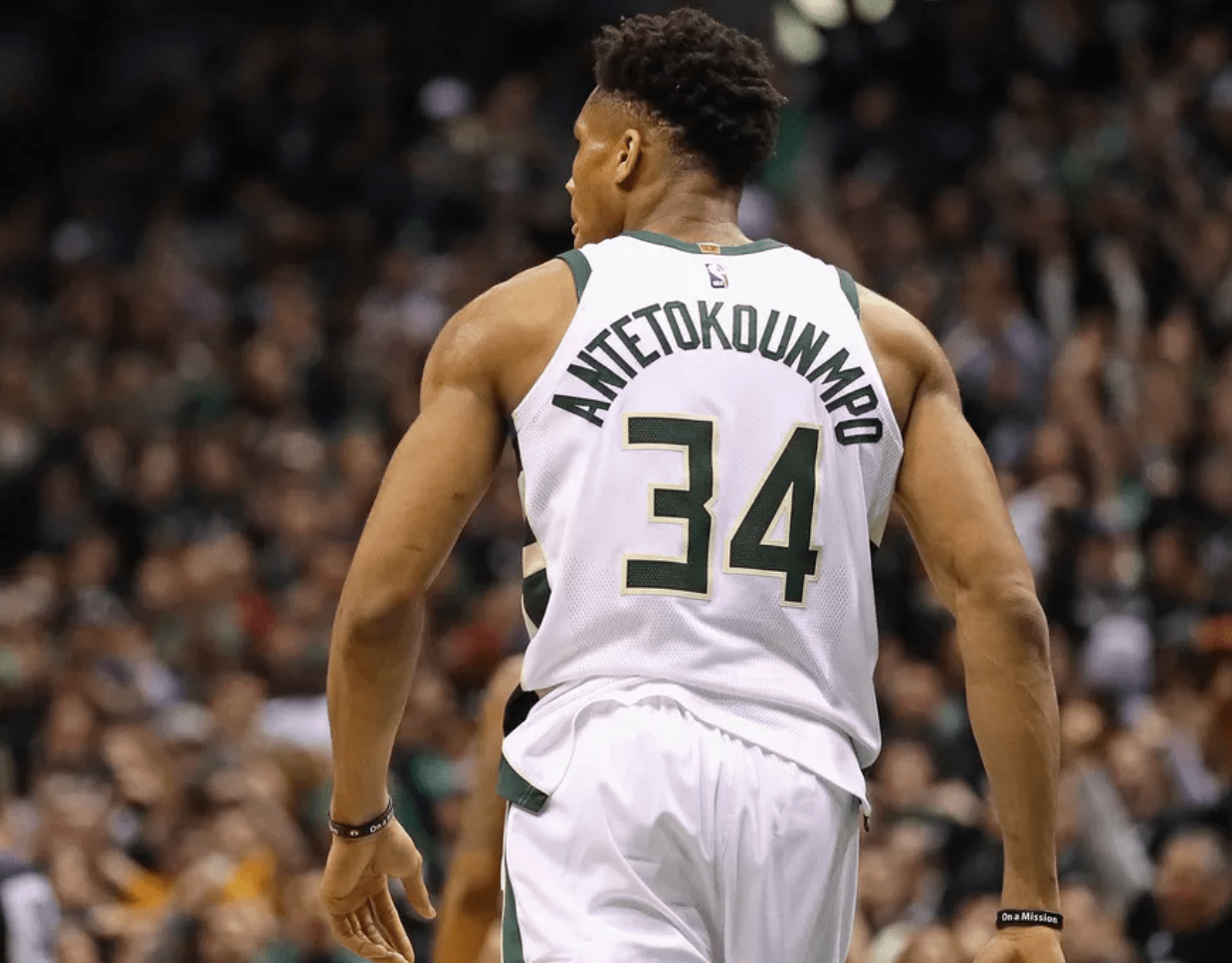 关键篮板归 关键篮板归